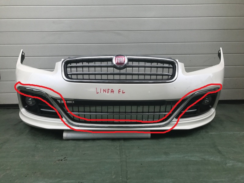 Хромированные накладки переднего бампера Fiat Linea  2013 1.4 Бензин Херсон