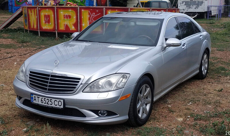 Решетка передняя Mercedes S-Class S 500 2008 г.  5.5 л бензин Снятин