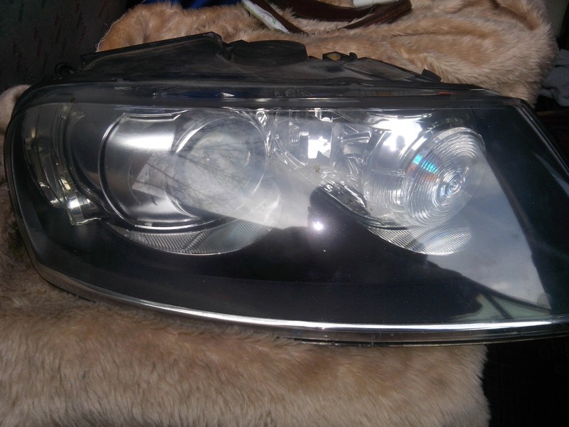 Фара передняя ксенон 7L6941018BN   Volkswagen Touareg