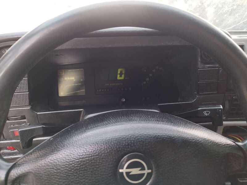 Панель приборов Opel Kadett E  1987 2.0 Бензин 