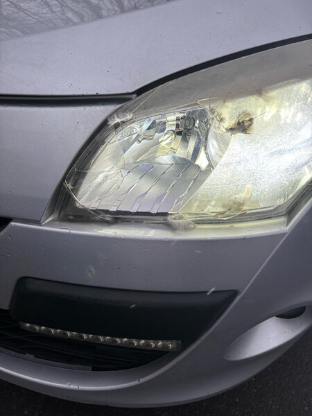 Фара передняя Renault Megane 3 2010 универсал  Электро 