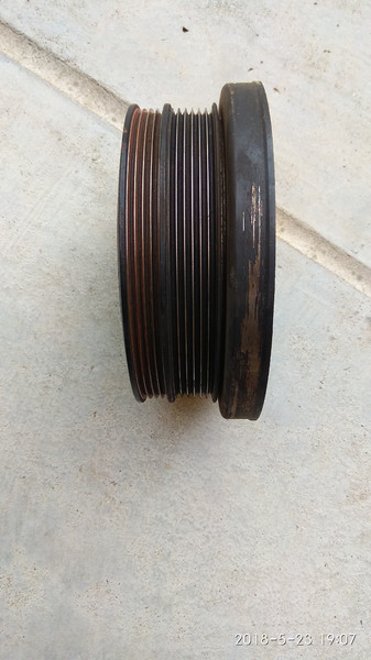 Демпферний шків коленвала BMW X5  2006 3.0 Дизель Хуст