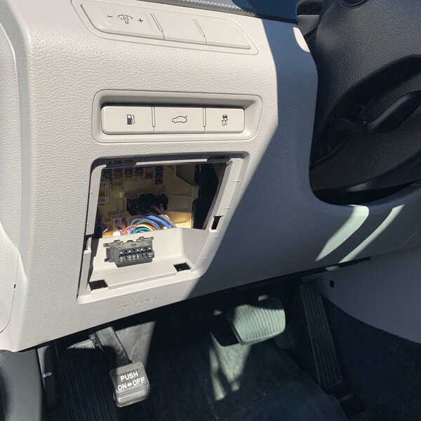 Кришка предов салонная Hyundai Sonata 7  2016 2.4 Бензин 