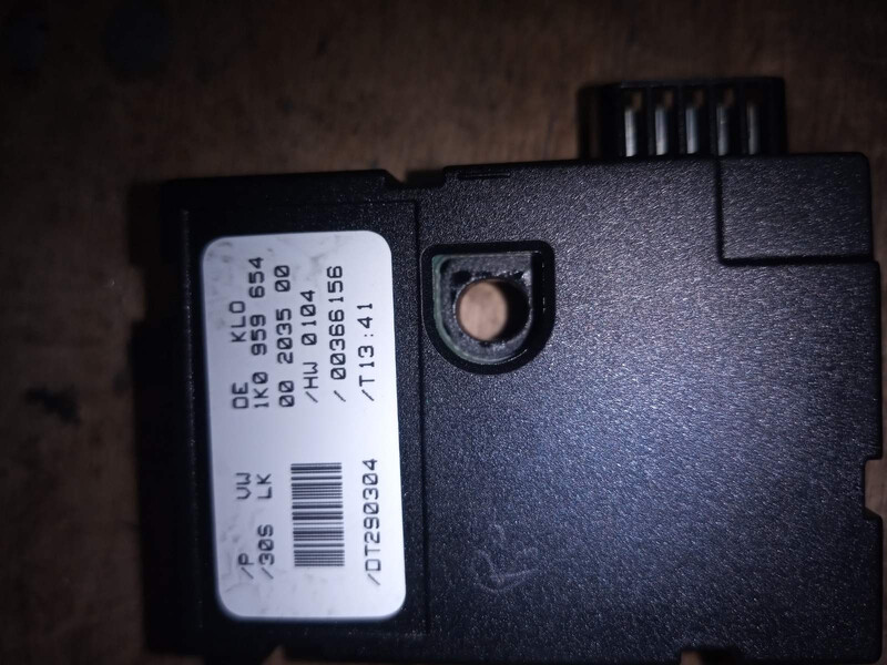 Датчик положения руля Volkswagen Touran  2004 универсал 1.9 Дизель Киев