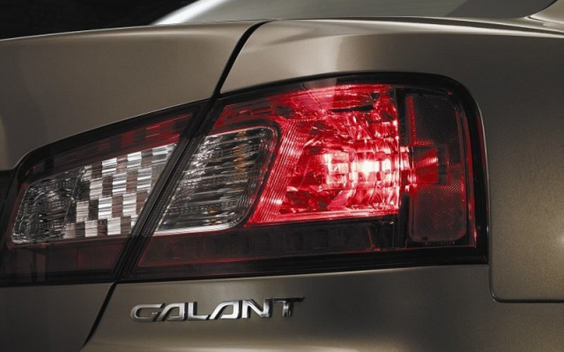Фонарь задний левый / правый Mitsubishi Galant 9  2009 2.4 Бензин Киев