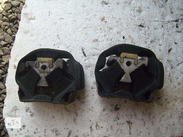 Передняя подушка двигателя Mercedes Vito 1996 г.  2.3 л дизель Славянск