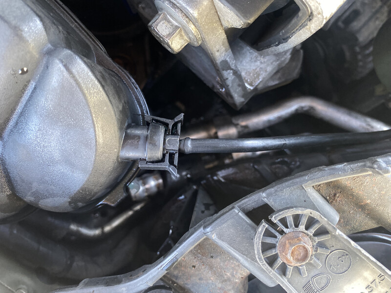 Патрубок радиатора до розширювального бачка Ford Mondeo  2007 2.5 Бензин 