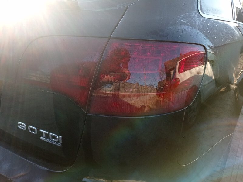 Фонарь сигнала торможения Audi A6 С6 2007 универсал 3.0 Дизель Луцк