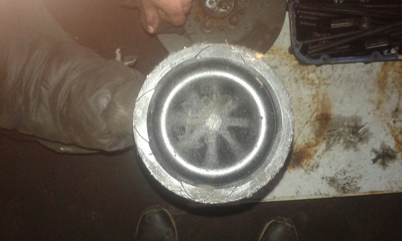 Поршень 1627110   DAF XF