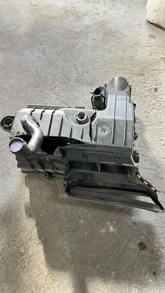 Корпус повітряного фільтра Volkswagen Tiguan  2018 2.0 Бензин Одеса