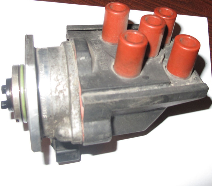 Трамблер Audi 100 С4 1992 2.0 Бензин 