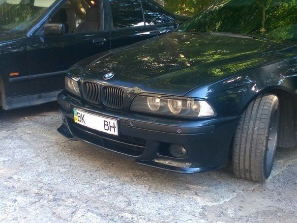 Бампер м передний в сборе BMW 5 Series 520I 2003 г.  2.2 л бензин Киев