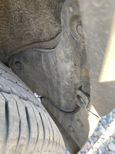 Брызговик задний правый Toyota RAV4  2019 2.5 Бензин Днепр