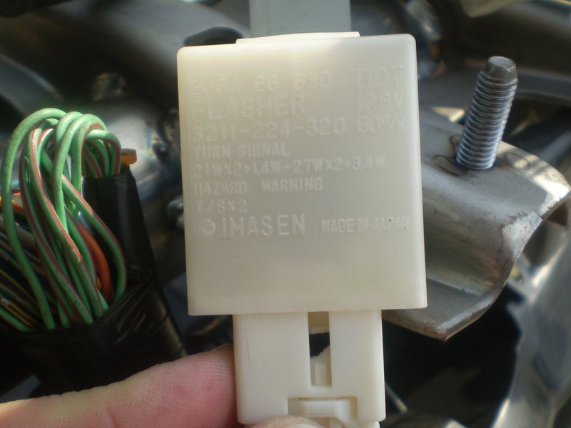 Реле поворотов 3211-224-320   Ford Ranger, Mazda 6