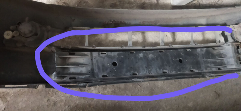 Усилитель бампера Chery Amulet 2007 г.  1.6 л бензин