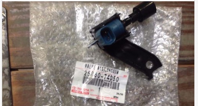 ЭПЕКТРОклапан EGR Toyota Camry 2000 г.в. Американка,  мотор 2, 2 механика Toyota Camry 20 2000 г.  2.2 л бензин Одесса