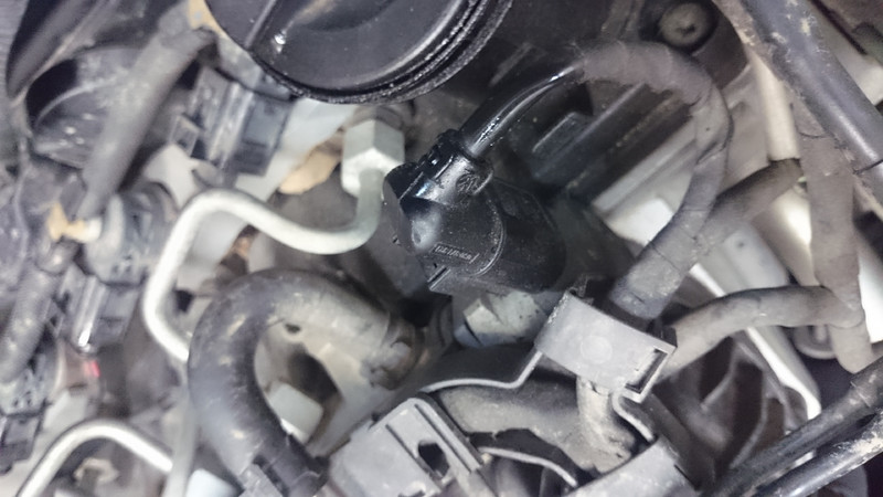 Датчик давления в рейке топливной Volkswagen Caddy 3  2011 2.0 Дизель Киев