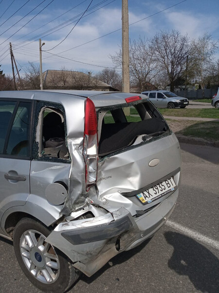 Четверть кузова задняя левая Ford Fusion  2008 хэтчбек 1.4 Бензин Харьков
