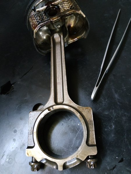 Шатун Mazda 6  2005 универсал 2.3 Бензин Харьков