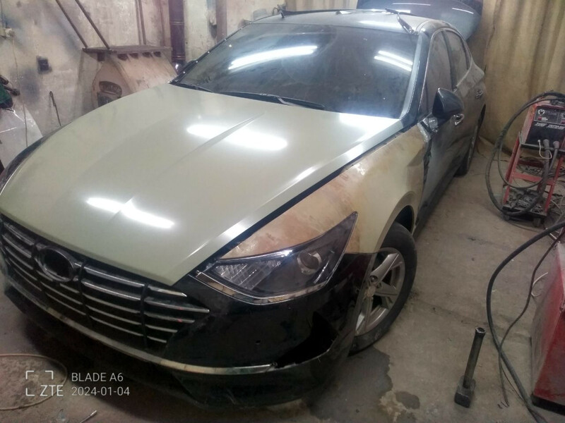 Молдинг капота Hyundai Sonata 8  2020 2.0 Бензин Кривой Рог
