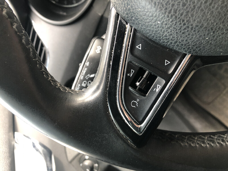 Кнопки руля регулировка Skoda Octavia A7  2015 универсал 1.6 Дизель Киев