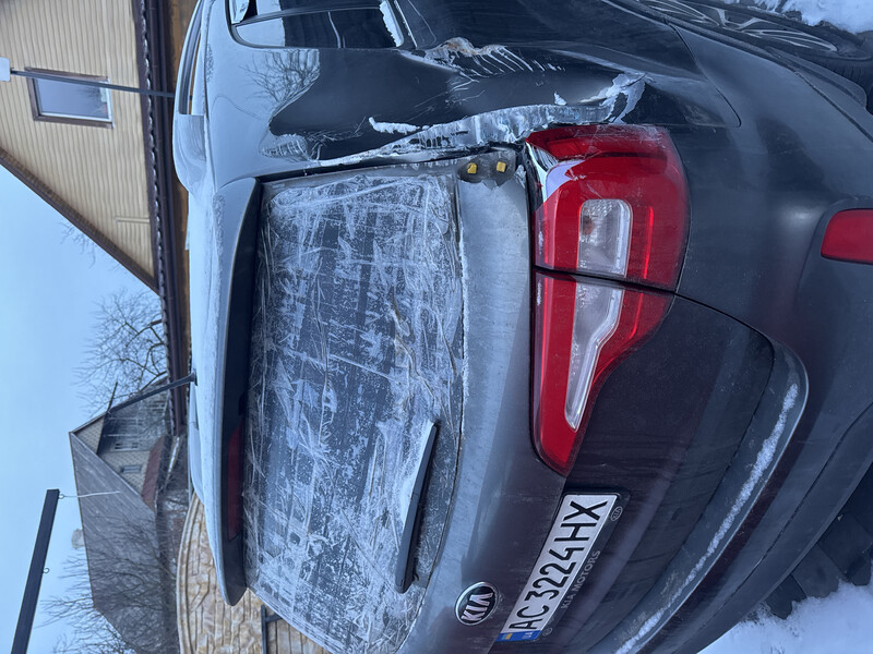 Верхня частина багажника Kia Sorento  2013 2.0 Дизель Ковель