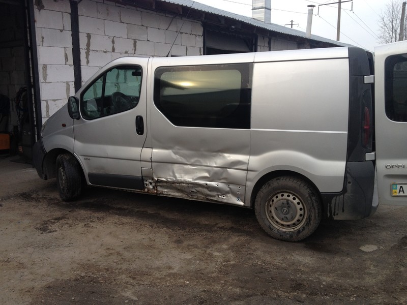 Крыло заднее Renault Trafic 2  2004 1.9 Дизель Киев