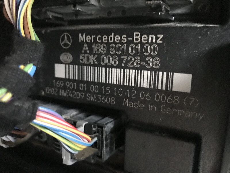 Блок комфорту SAM Mercedes B-Class хетчбек 2011 р.  1.7 л бензин Слов'янськ