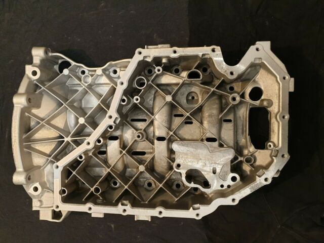 Піддон картера Audi Q5 2011 р.  2.0 л бензин Запоріжжя