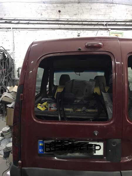 Стекло задней двери багажника левое Renault Kangoo 1998 р.  1.9 л дизель Полтава