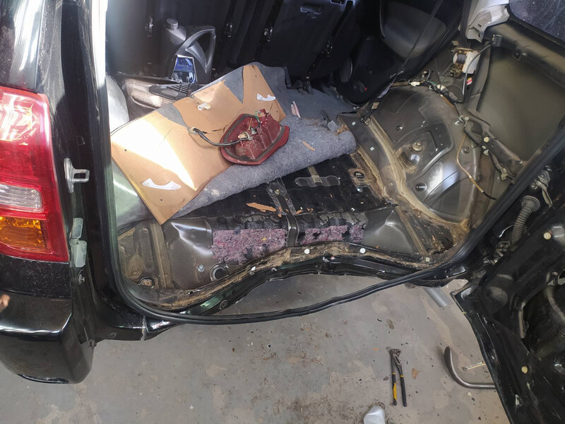 Задняя панель кузова Toyota RAV4  2005  Бензин Одесса