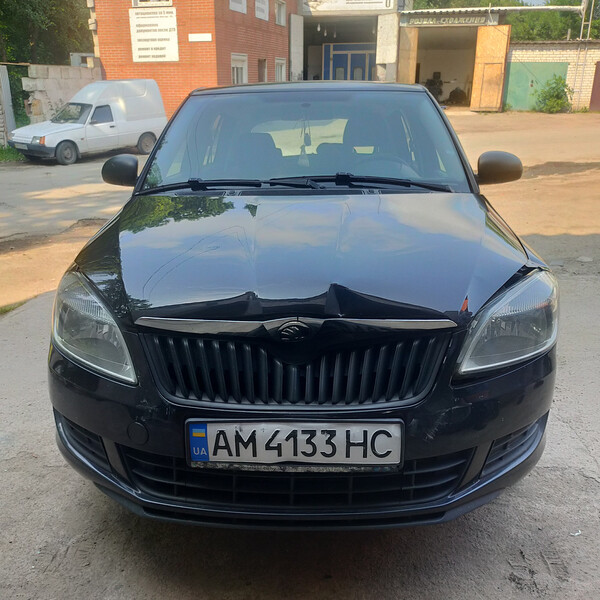 Капот Skoda Fabia  2014 універсал 1.6 Бензин 