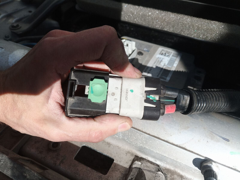 Разьем акб или фиксатор отдельно Tesla Model Y  2022 универсал 1.0 Электро Одесса