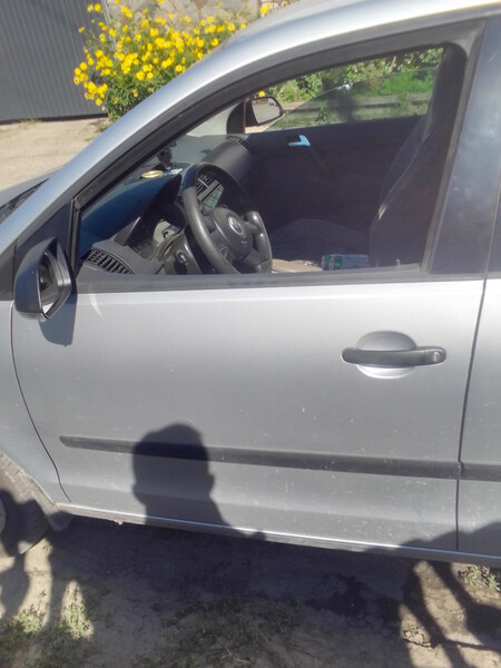 Дверь передняя правая Volkswagen Polo 4  2007 хэтчбек Новомосковск
