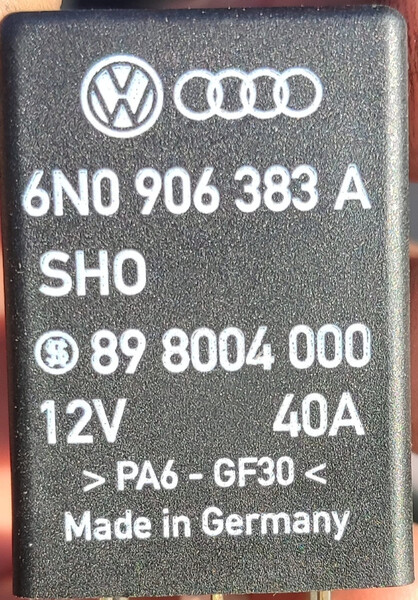 Реле бензонасоса Skoda Fabia 2001 г.  1.4 л бензин Киев