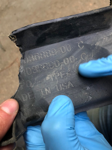 Подкрылок передний правый Tesla Model S 2016 г.  Киев