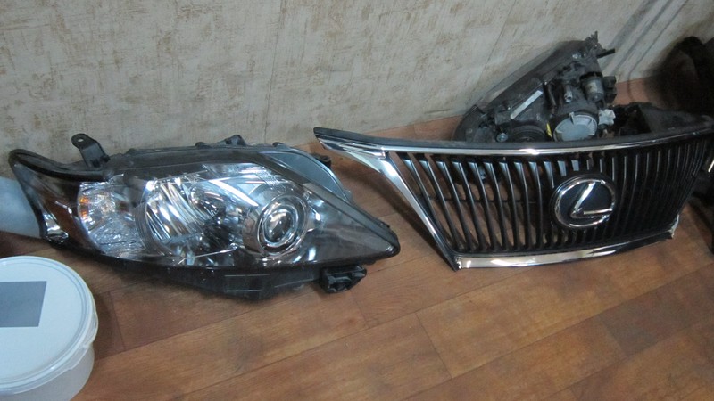 Фара передняя правая Lexus RX универсал 2010 г.  3.5 л бензин Киев
