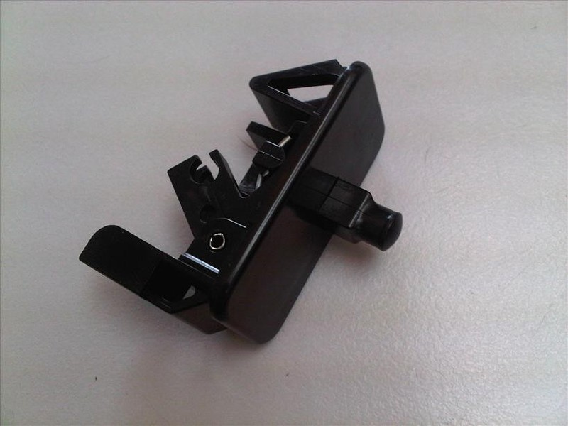 Механизм замка бензобака Suzuki SX4  2007 хетчбек 1.6 Бензин 