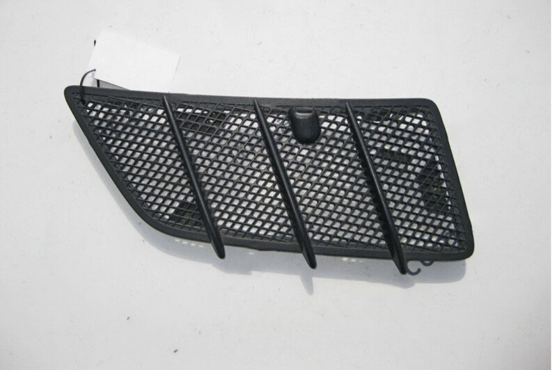 Решетка на капот левая Mercedes GL-Class X166 2014 г.  3.0 л бензин Кривой Рог