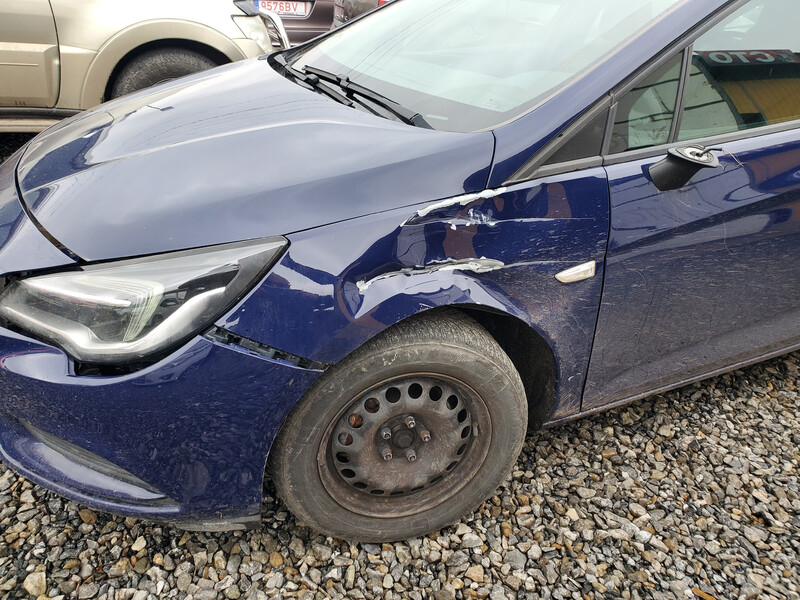 Крыло левое переднее Opel Astra  2017 универсал 1.6 Дизель Острог