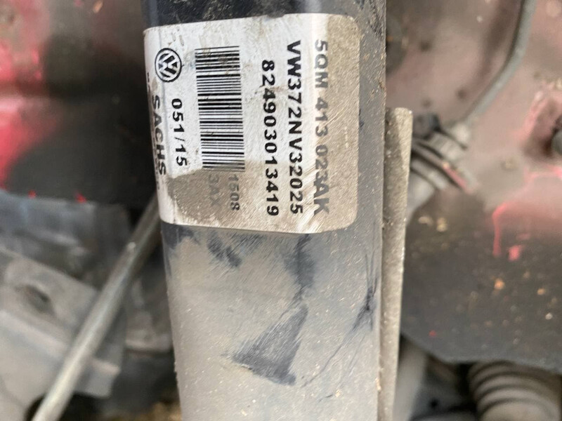 Стойка в сборе с поворотным кулаком Volkswagen Golf 7 універсал 2015 р.  1.8 л бензин Одеса