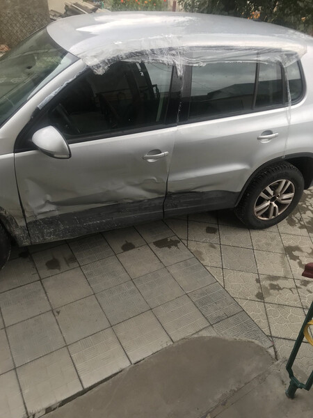 Дверки та ліве крило в колір la7w Volkswagen Tiguan  2012 2.0 Бензин Луцк