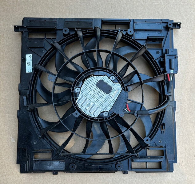 Вентилятор радиатора BMW X5 G05 2021 г.  3.0 л дизель Луцк