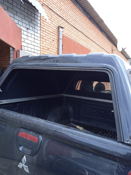 Стекло кунга Mitsubishi L 200  2014 2.5 Дизель Днепр