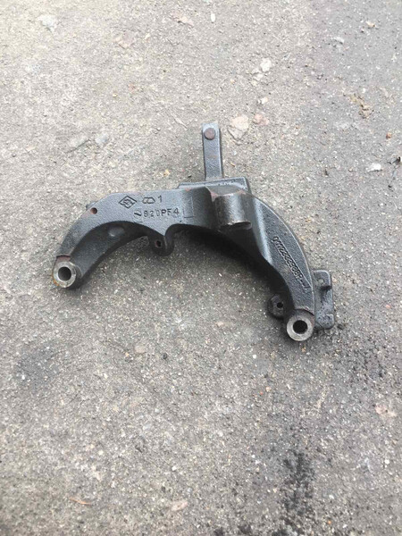 Кронштейн крепления Renault Master  2016 2.3 Дизель Киев