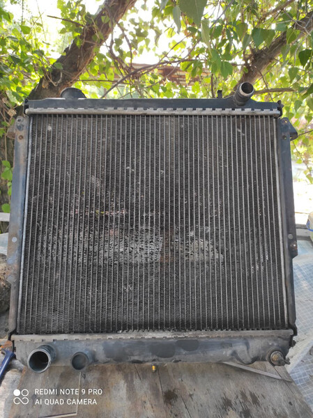 Радиатор Jeep Cherokee XJ 1990 г.  2.5 л бензин Киев