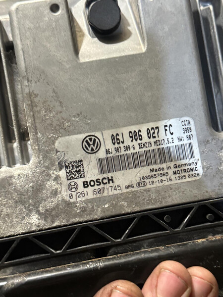 Блок керування двигуном Volkswagen Tiguan  2012 2.0 Бензин Ахтирка