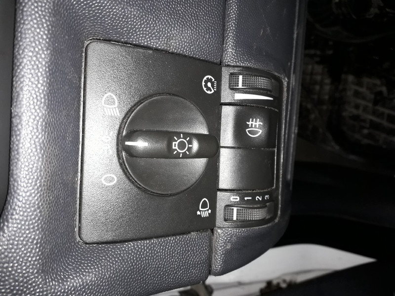 Уключатель фар Opel Combo 2007 г.  1.3 л дизель Рахов