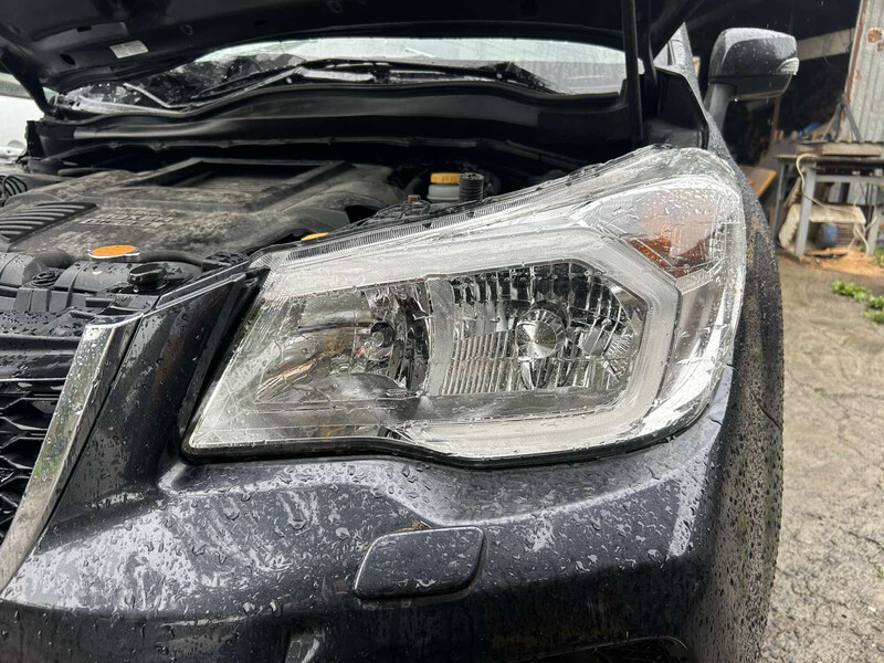Фара передня права Subaru Forester SJ  2015 2.0 Дизель Львів