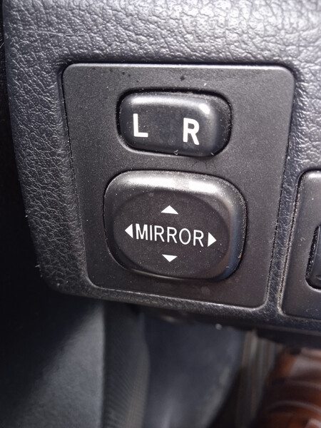 Кнопка регулировки зеркал Toyota Corolla  2014 1.3 Бензин 